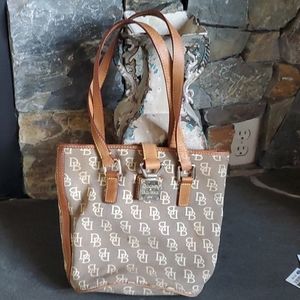 Dooney and Bourke bucket purse